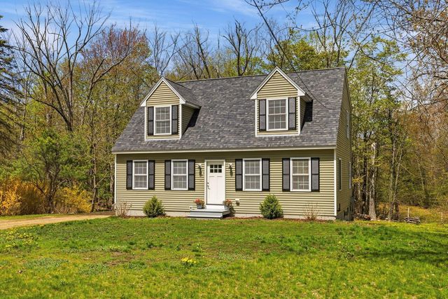 109 Langford Road, Raymond, NH 03077