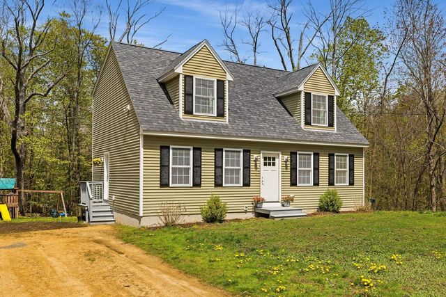 109 Langford Road, Raymond, NH 03077