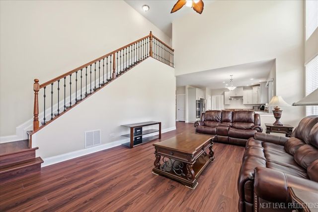 3615 Tournament Drive, Elgin, IL 60124
