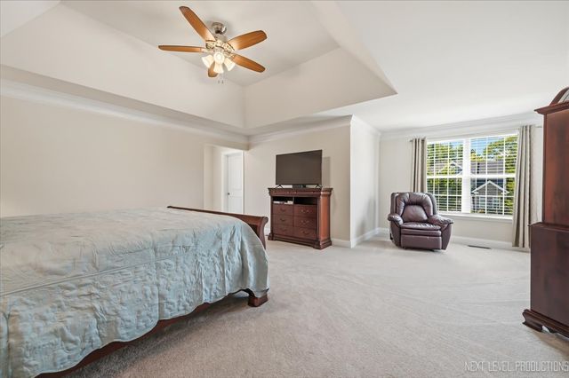 3615 Tournament Drive, Elgin, IL 60124