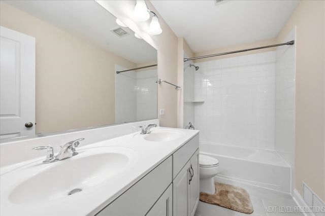 3615 Tournament Drive, Elgin, IL 60124