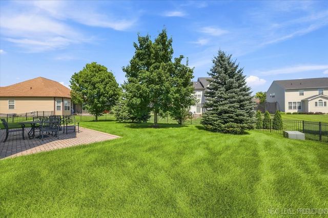3615 Tournament Drive, Elgin, IL 60124