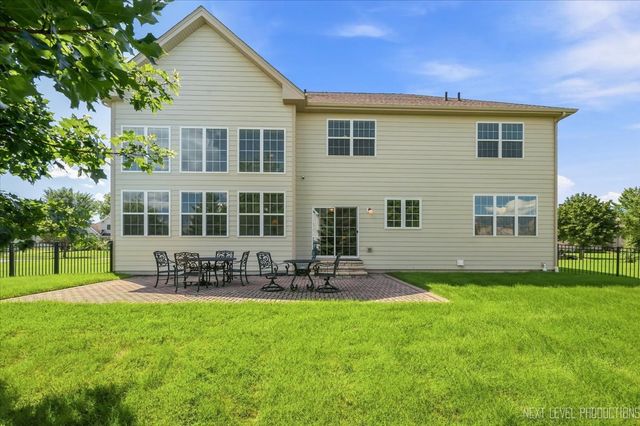 3615 Tournament Drive, Elgin, IL 60124