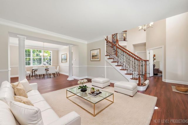 3615 Tournament Drive, Elgin, IL 60124