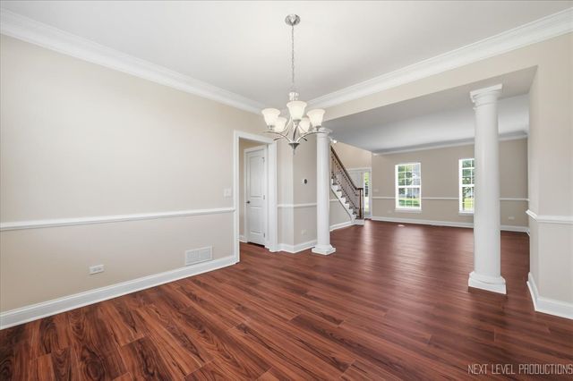 3615 Tournament Drive, Elgin, IL 60124