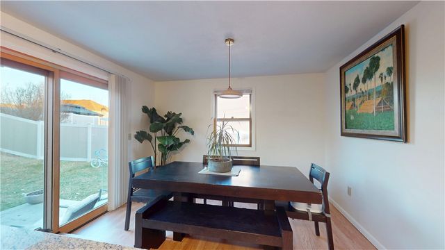 19 Pavilion Court, Cranston, RI 02920