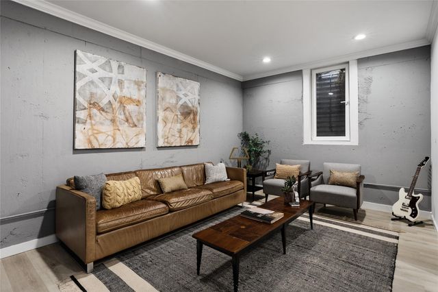 2214 Garden ST 2, Austin, TX 78702