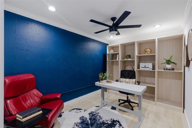 2214 Garden ST 2, Austin, TX 78702