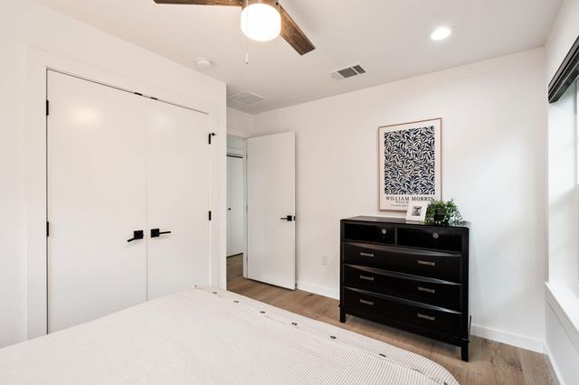 2214 Garden ST 2, Austin, TX 78702