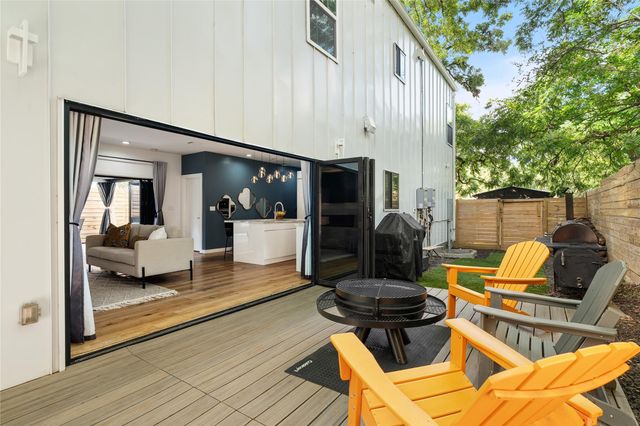 2214 Garden ST 2, Austin, TX 78702
