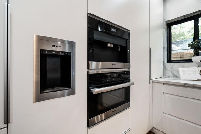 2214 Garden ST 2, Austin, TX 78702