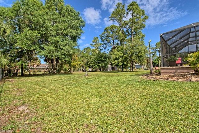 611 Cleveland AVE, Lehigh Acres, FL 33972