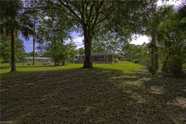 611 Cleveland AVE, Lehigh Acres, FL 33972