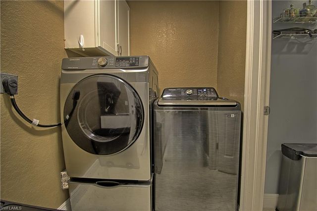 611 Cleveland AVE, Lehigh Acres, FL 33972