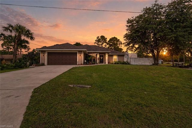 611 Cleveland AVE, Lehigh Acres, FL 33972