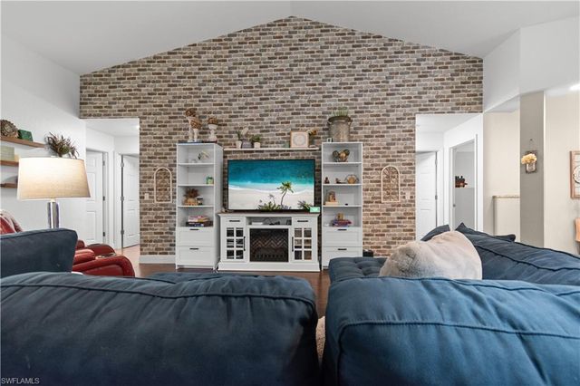 611 Cleveland AVE, Lehigh Acres, FL 33972