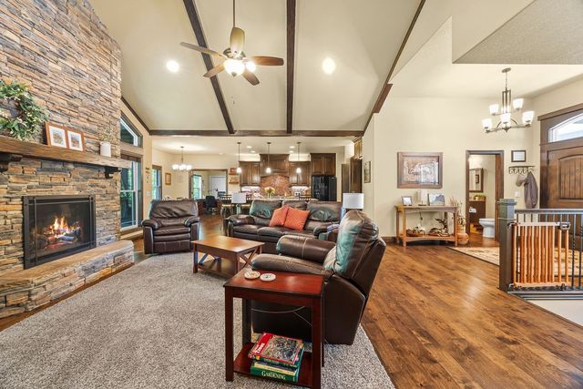 4218 Homewoods Drive, Little Flock, AR 72756