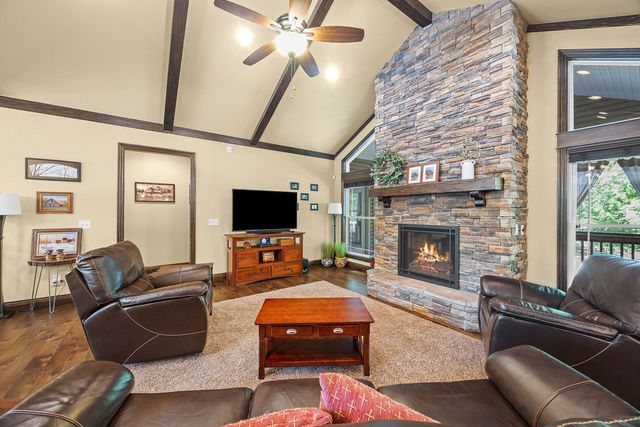 4218 Homewoods Drive, Little Flock, AR 72756