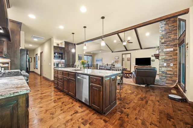 4218 Homewoods Drive, Little Flock, AR 72756