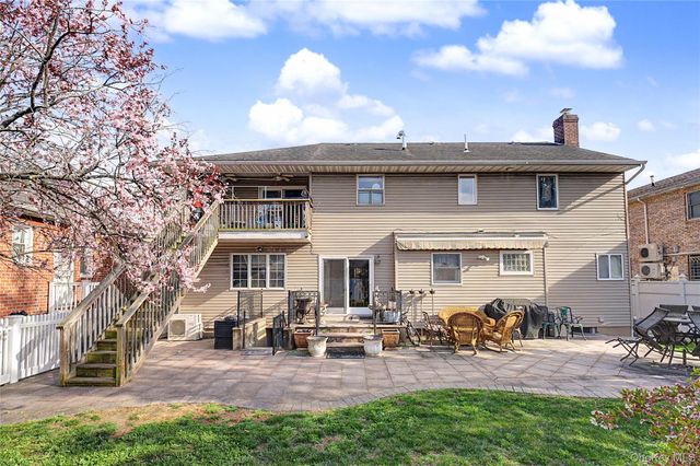 251-43 57th Avenue, Little Neck, NY 11362