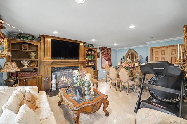 251-43 57th Avenue, Little Neck, NY 11362