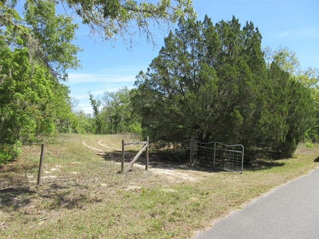 5439 W OAKHILL STREET, Dunnellon, FL 34433