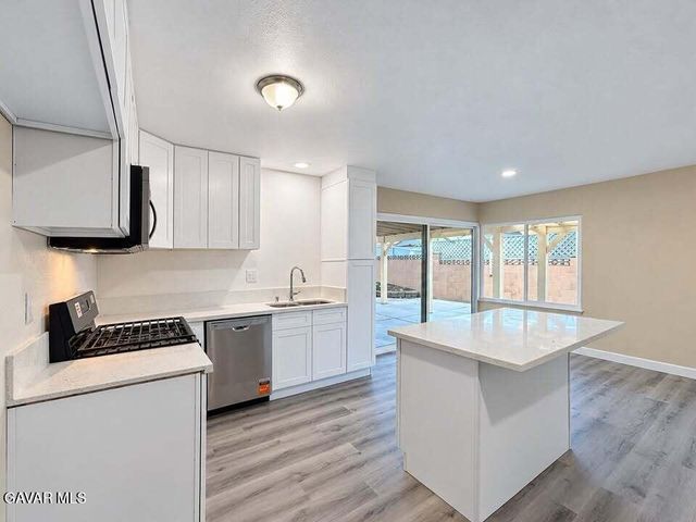 44721 Benald Street, Lancaster, CA 93535