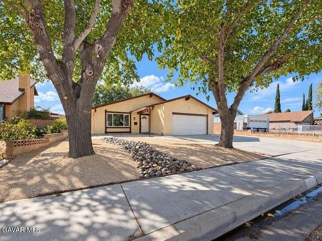 44721 Benald Street, Lancaster, CA 93535