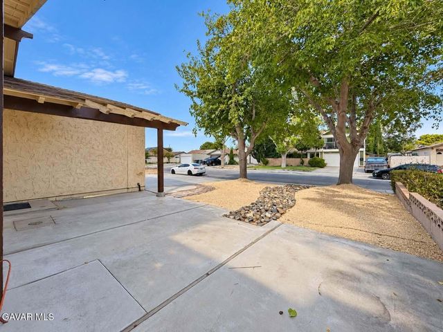 44721 Benald Street, Lancaster, CA 93535
