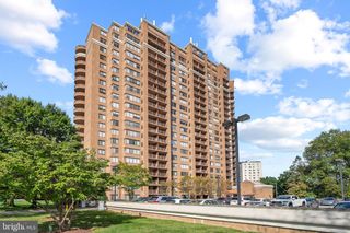 10101 GROSVENOR PL #214, Rockville, MD 20852