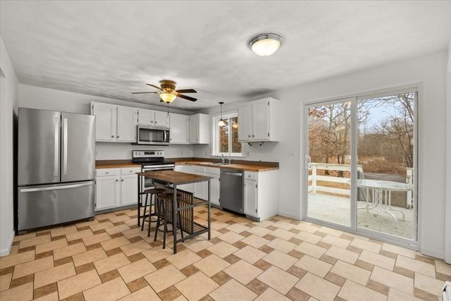 349 Anawan St, Rehoboth, MA 02769