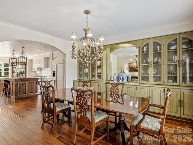 4330 Carmel Valley Road, Charlotte, NC 28226