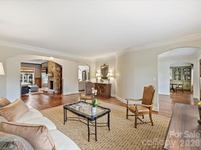 4330 Carmel Valley Road, Charlotte, NC 28226