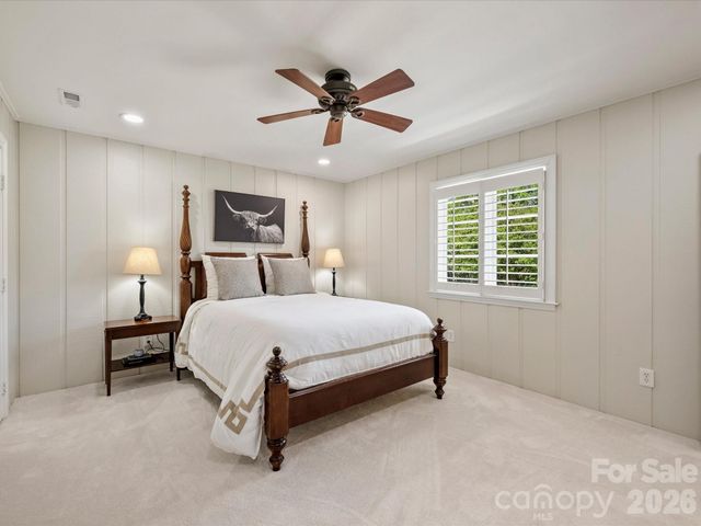 4330 Carmel Valley Road, Charlotte, NC 28226