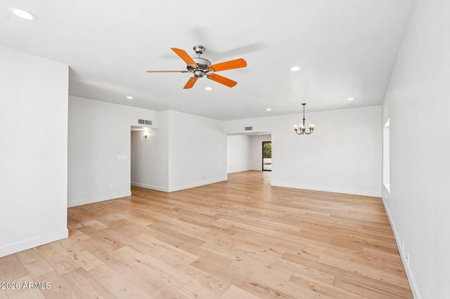 6716 E BEVERLY Lane, Scottsdale, AZ 85254