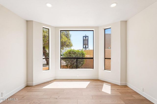 6716 E BEVERLY Lane, Scottsdale, AZ 85254