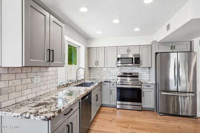 6716 E BEVERLY Lane, Scottsdale, AZ 85254