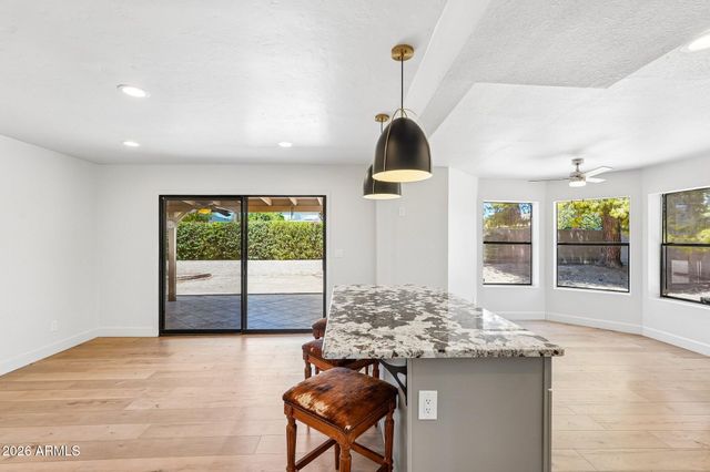 6716 E BEVERLY Lane, Scottsdale, AZ 85254