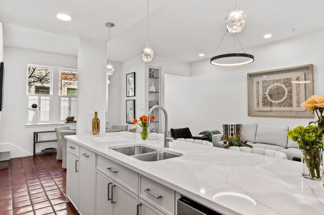 4006 Holland Avenue D, Dallas, TX 75219