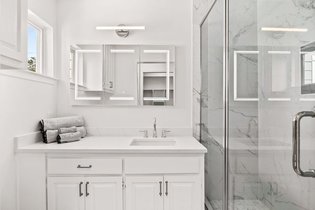 4006 Holland Avenue D, Dallas, TX 75219