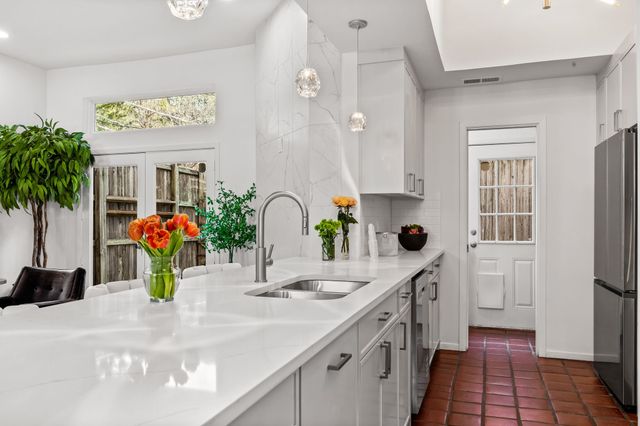 4006 Holland Avenue D, Dallas, TX 75219