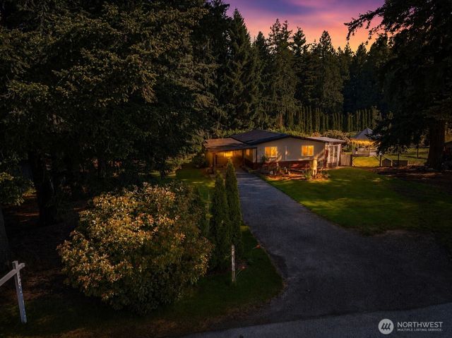6978 Hannegan Road, Lynden, WA 98264