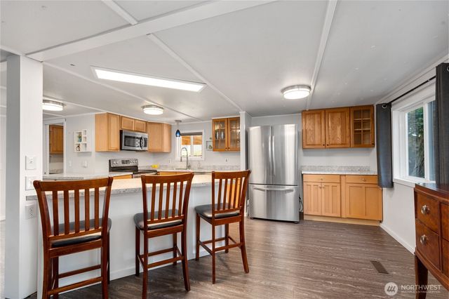 6978 Hannegan Road, Lynden, WA 98264