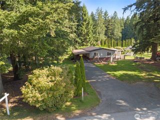 6978 Hannegan Road, Lynden, WA 98264