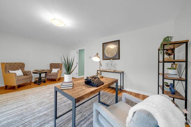 131 Court St Unit 17, Exeter, NH 03833
