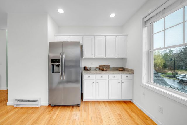 131 Court St Unit 17, Exeter, NH 03833