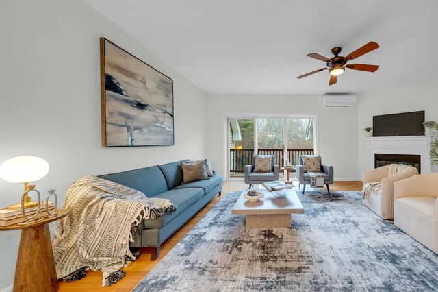 131 Court St Unit 17, Exeter, NH 03833