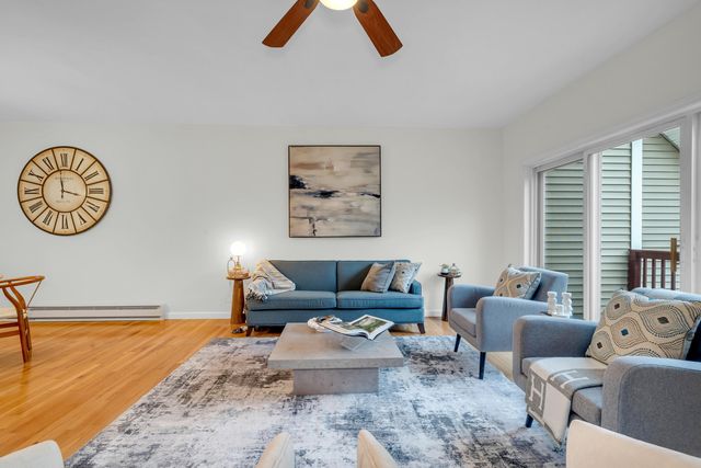 131 Court St Unit 17, Exeter, NH 03833