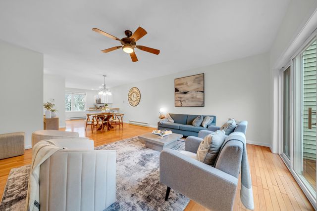 131 Court St Unit 17, Exeter, NH 03833