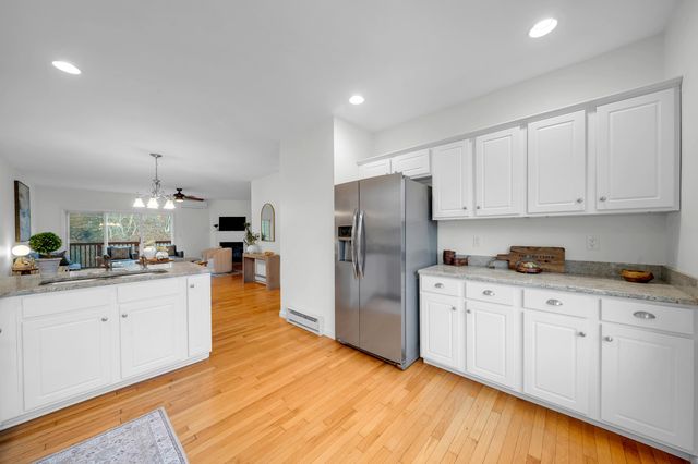 131 Court St Unit 17, Exeter, NH 03833